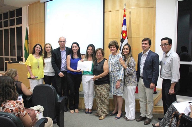 Funcionários da Santa Santa durante premiação recebida em São Paulo (Foto: Divulgação Santa Casa)