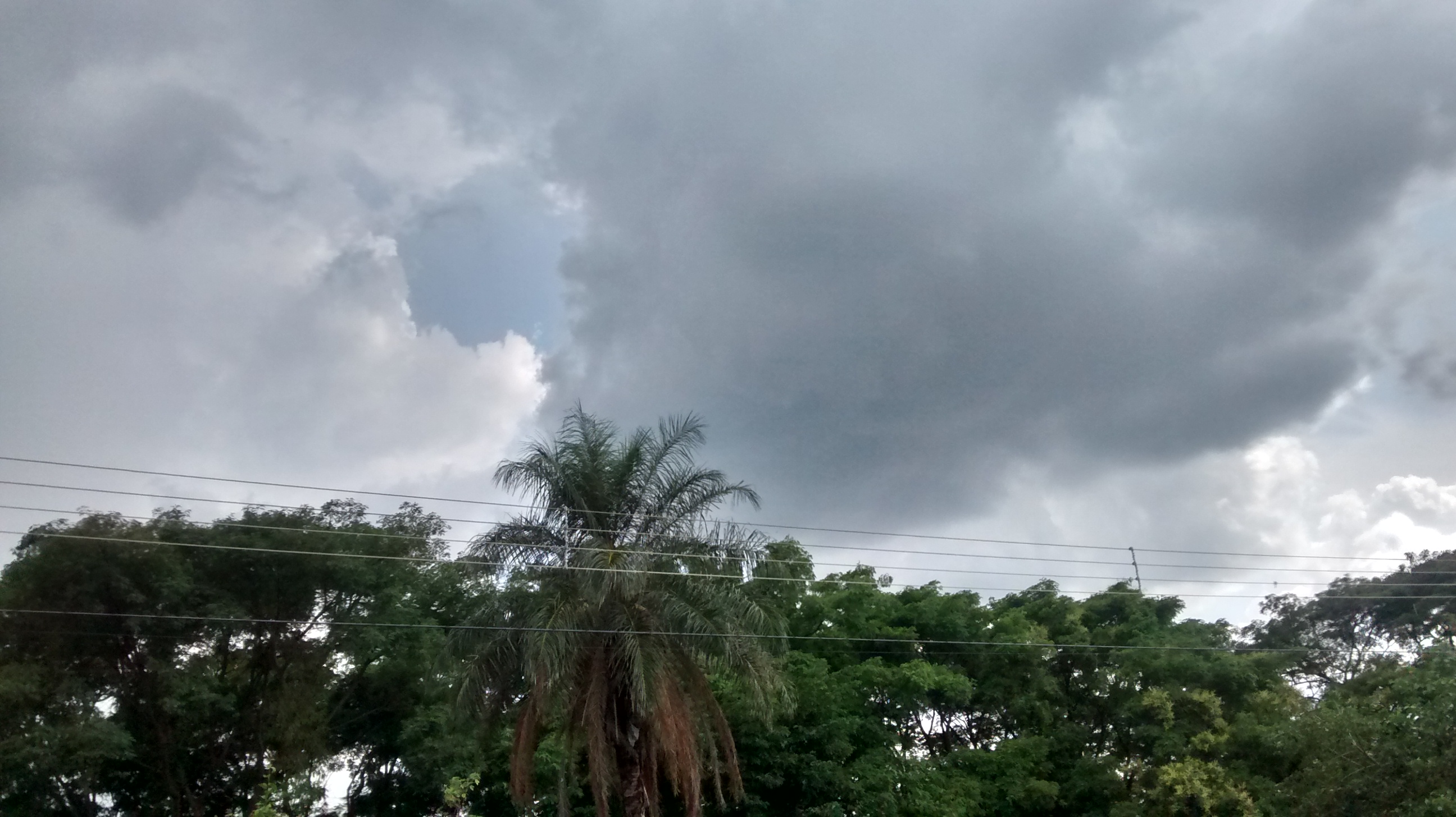 Clima chuvoso na zona norte de Franca (Foto: Jornal da Franca)