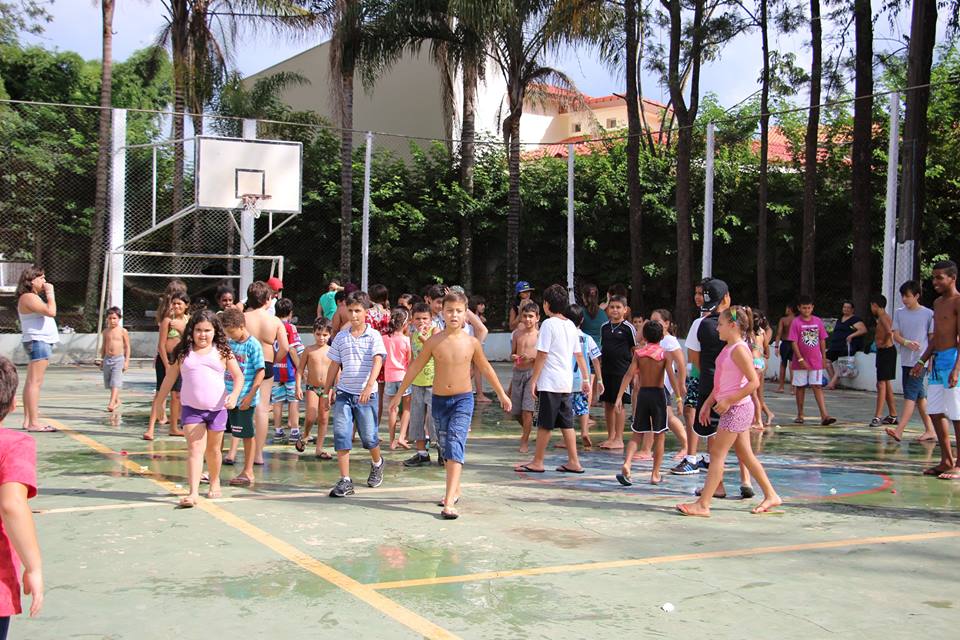 O que não faltam são atividades para entreter a criançada durante as férias (Foto: Palavra Fácil Comunicação)