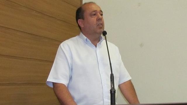 Vereador Donizete Mercúrio pediu o adiamento do projeto dos coletores por cinco sessões (Foto: Câmara Municipal de Franca)