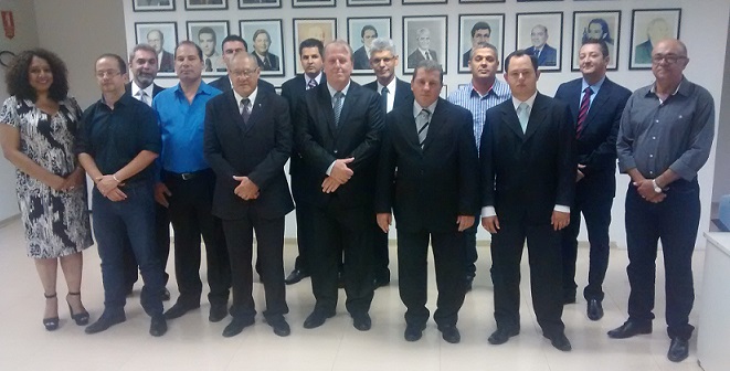 Policiais civis são homenageados na Câmara Municipal de Franca (Foto: Divulgação Câmara Municipal)