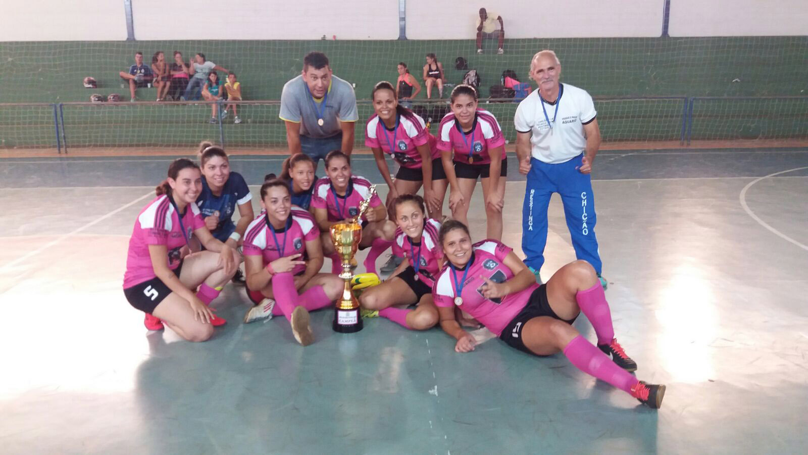 Meninas de Restinga ficam com o título (foto: Divulgação)