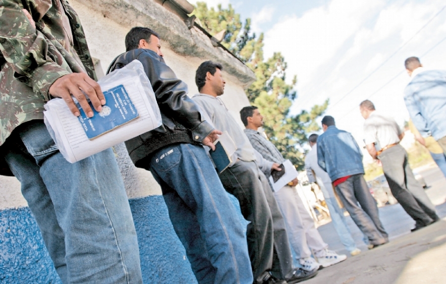 Apesar do cenário ruim, a expectativa das entidades é de que 5% do total de temporários (cerca de seis mil) sejam efetivados pelas empresas