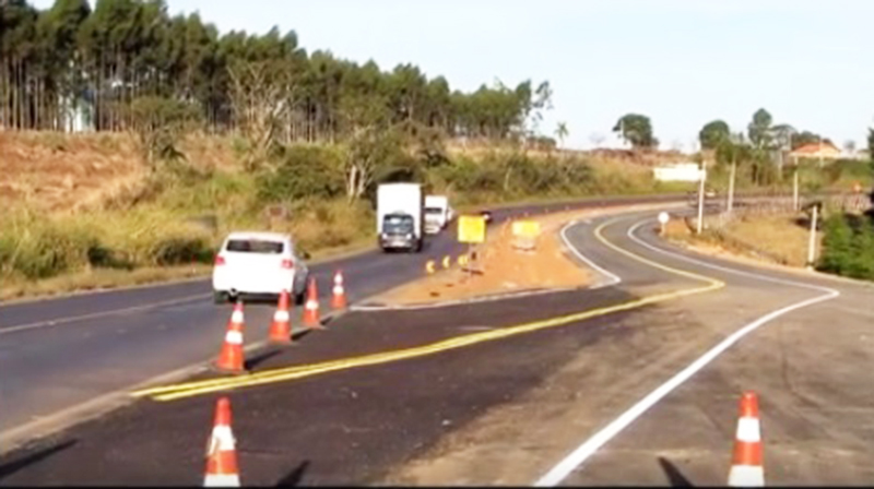 Rodovia Cândido Portinari próximo ao trevo de Cristais Paulista (foto: Divulgação)