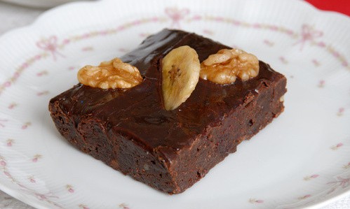 Quer comer um doce sem culpa? Que tal um brownie vegano de banana e nozes? - Jornal da Franca