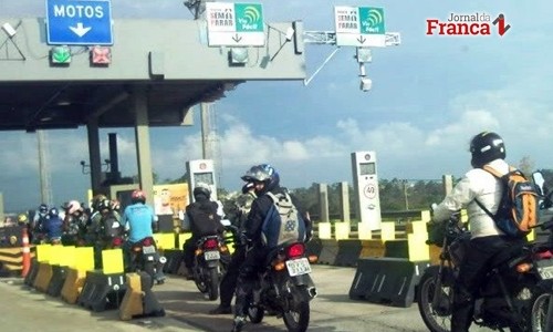 Motociclistas começam a pagar pedágio na região nesta sexta-feira, 18 - Jornal da Franca