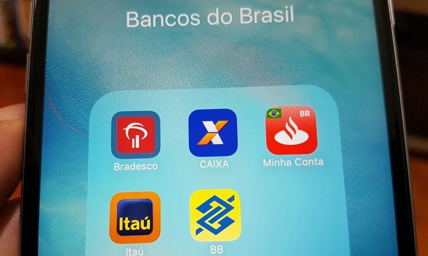 Uma em cada três operações bancárias é feita pelo celular no Brasil - Jornal da Franca