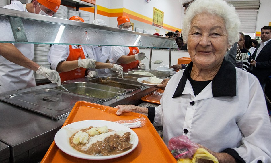 Restaurante Bom Prato tem almoço especial do Dia das Mães nesta sexta - Jornal da Franca