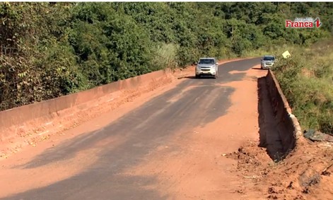 Motoristas denunciam a má sinalização e perigos da Estrada do Leite - Jornal da Franca