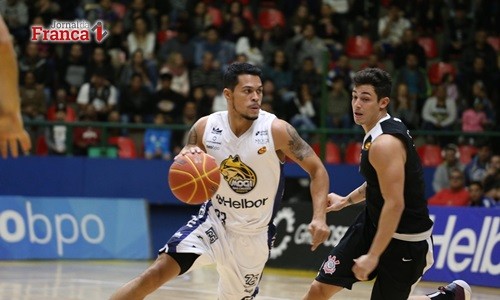 ​Sesi/Franca e Paulistano 
continuam líderes do  Paulista de Basquete - Jornal da Franca