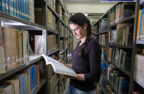 Bibliotecas das escolas municipais de Franca recebem reforço de livros - Jornal da Franca