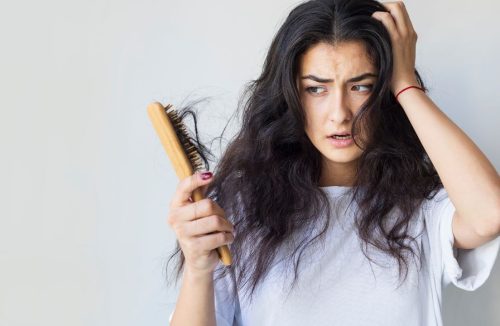 Queda de cabelo: limpeza inadequada pode piorar a condição; entenda! - Jornal da Franca