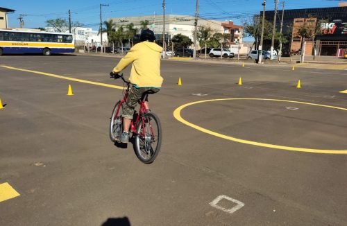 Projeto ‘Apaexonado por Bike’ ensina a andar de bicicleta e as regras de trânsito - Jornal da Franca