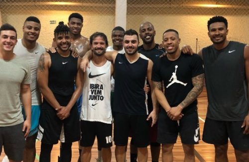 Você conhece o Summer Racha? Pelada de basquete promete reunir atletas e artistas - Jornal da Franca