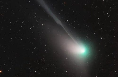 Como ver o cometa verde que está de passagem pelo céu do Brasil? Astrônomo dá dica - Jornal da Franca