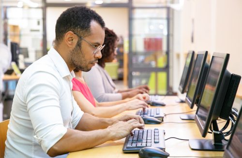 Franca inaugura laboratório de informática e oferece curso gratuito - Jornal da Franca