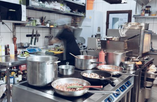 Fiscalização: 80% das cozinhas de escolas públicas não têm alvará da Vigilância - Jornal da Franca