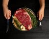 Dieta carnívora famosa nas redes sociais realmente emagrece? Especialista explica - Jornal da Franca