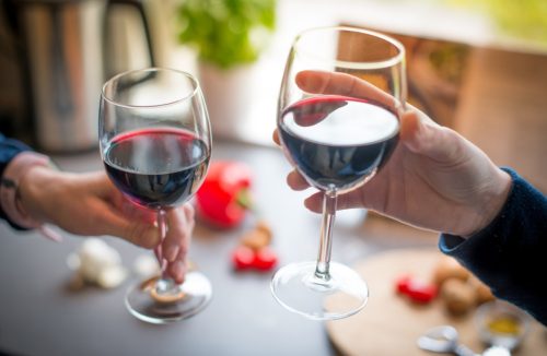 Experimente simpatias com vinho para conquistar ou manter um amor! - Jornal da Franca