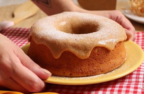 Fácil e deliciosa: aprenda agora uma receita de bolo de churros com doce de leite - Jornal da Franca