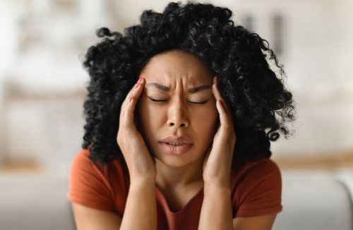 Atente-se a eles! Veja 7 hábitos que podem causar dores de cabeça - Jornal da Franca