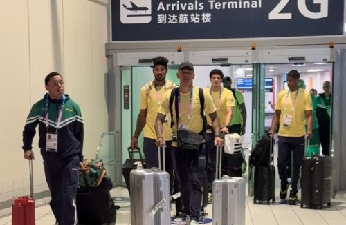 Com Lucas Dias, Georginho e Helinho, Seleção Brasileira de Basquete chega a Paris - Jornal da Franca