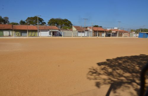 Campo de futebol do Jardim Tropical ganha novo sistema de iluminação - Jornal da Franca