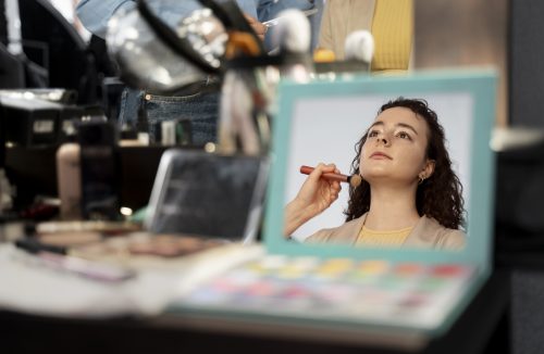 Maquiagem profissional: 4 cursos gratuitos estão com inscrições abertas em Franca - Jornal da Franca