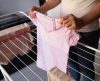 Veja as melhores técnicas para estender roupas dentro de casa sem deixá-las fedidas - Jornal da Franca