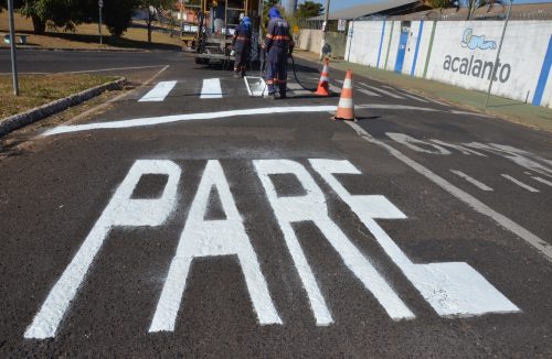 Sinalização de trânsito é reforçada em diversos bairros de Franca - Jornal da Franca