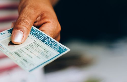 Carteira Nacional de Habilitação em casa: como renovar o documento pelo celular - Jornal da Franca