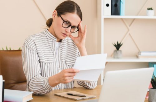 Dívidas podem afetar saúde física e mental; veja como escapar disso - Jornal da Franca