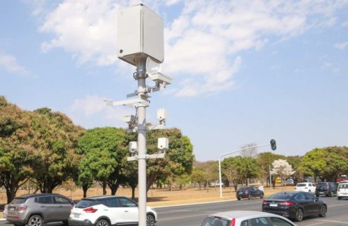 Não adianta frear na hora: novo radar inteligente mede a velocidade por trecho - Jornal da Franca