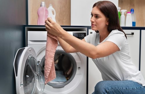 Alternativa ao cloro que tira manchas das roupas em cerca de 20 minutos - Jornal da Franca