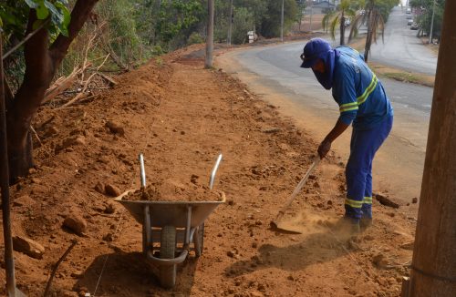 Novo trecho de calçamento no Jardim Luíza vai facilitar deslocamento de pedestres - Jornal da Franca