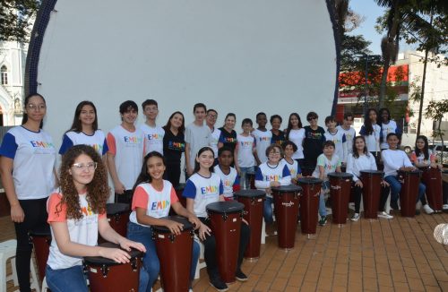 EMIM celebra os 200 anos de Franca com música, homenagens e exposição fotográfica - Jornal da Franca