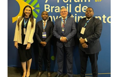 Calçadistas brasileiros ampliam negócios com compradores em potencial de Angola - Jornal da Franca