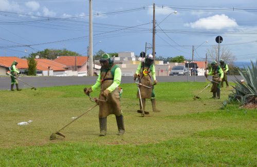 Serviços de limpeza são intensificados em praças, ruas e avenidas de Franca - Jornal da Franca