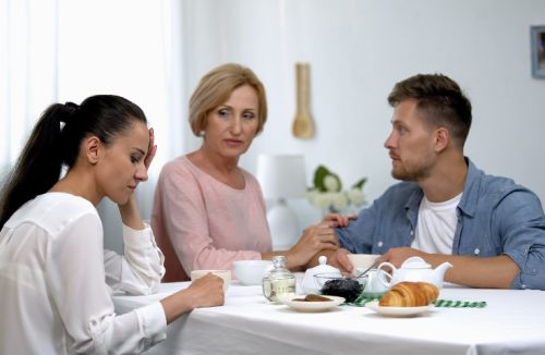 O que fazer se você e a família do seu namorado ou namorada não se dão bem - Jornal da Franca