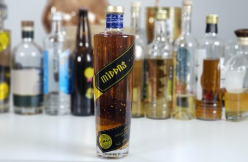 Empreendedores lançam primeira cachaça do mundo criada por inteligência artificial - Jornal da Franca