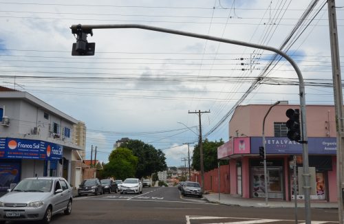 Novo semáforo no bairro Cidade Nova promete mais segurança e trânsito organizado - Jornal da Franca